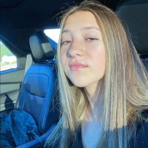 Meet your Posher, Kelsey